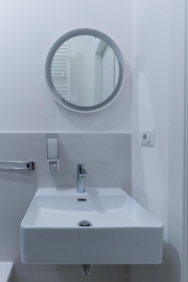 Sleep Inn Toledo - Self Check-In Neapol Zewnętrze zdjęcie