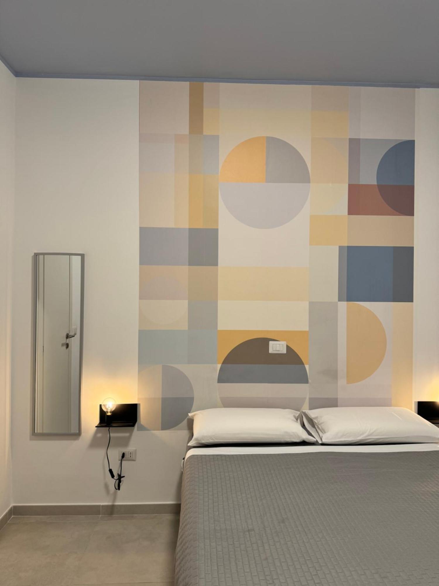 Sleep Inn Toledo - Self Check-In Neapol Zewnętrze zdjęcie
