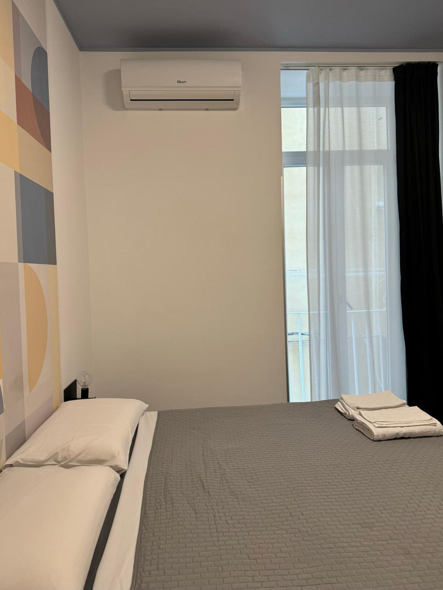 Sleep Inn Toledo - Self Check-In Neapol Zewnętrze zdjęcie
